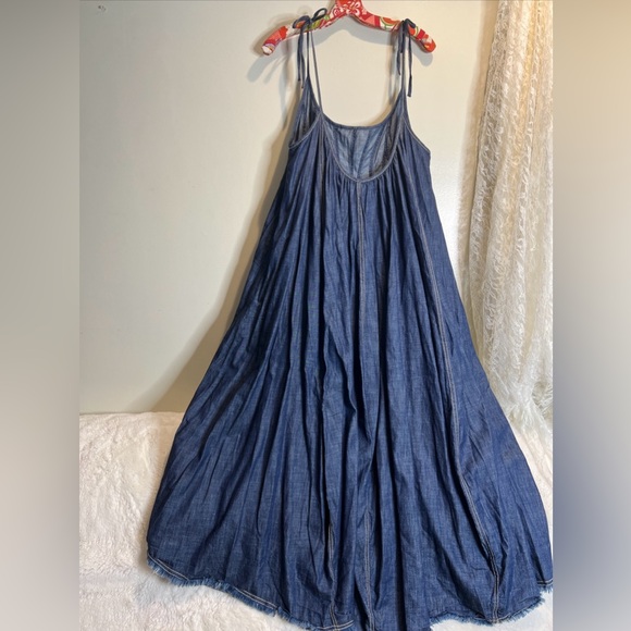 Free People Denim Dreams Denim Chambray Tie Shoulder Seamed Midi Dress M - Picture 8 of 8